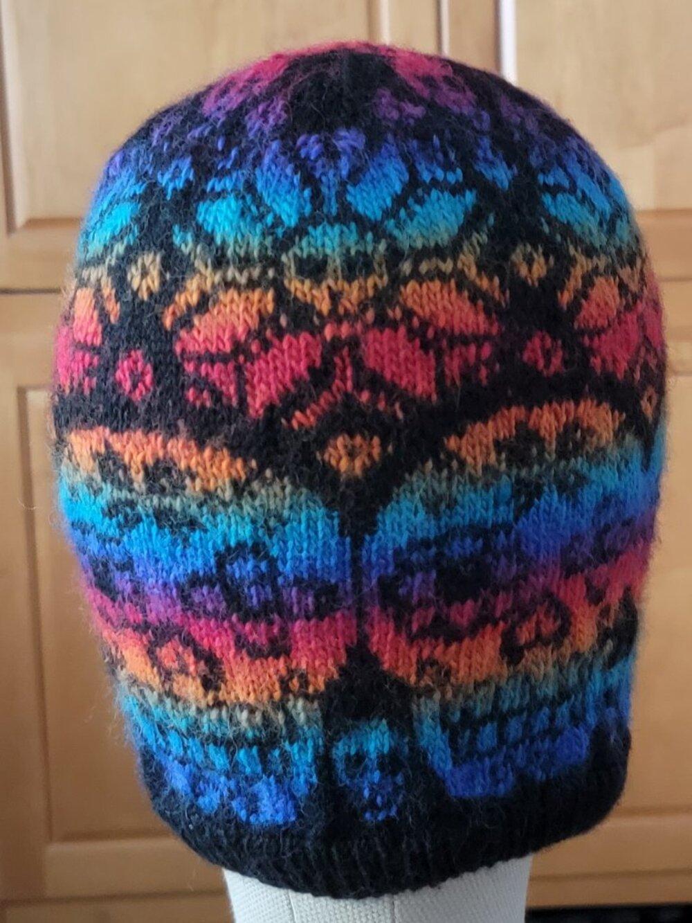 Hand Crafted Hand Knit Sugar Skull ๐ Slouchy Beanie Hat - Rainbow Colors - Picture 3 of 6